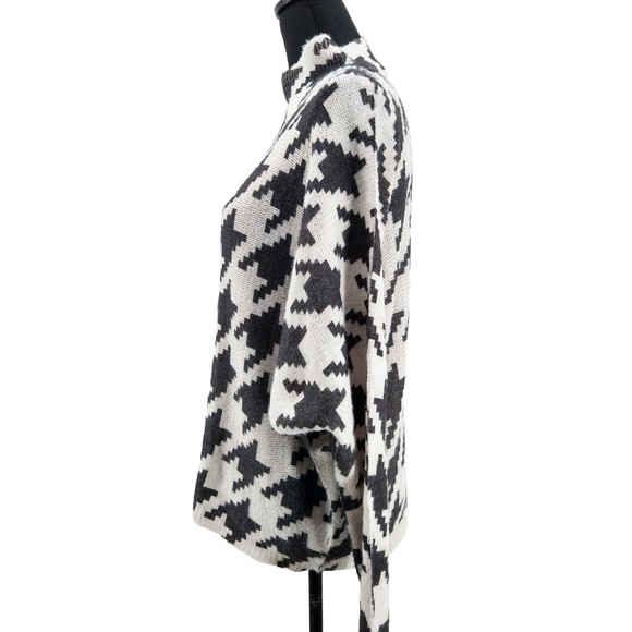 Italian Made Sweater - Large - Picture 4 of 10